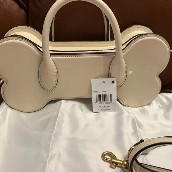 Coach Bone Bag in Chalk NWT CCC60 - Picture 4 of 7